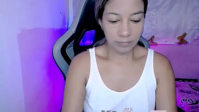 ninatiny online show from October 24, 10:14 am