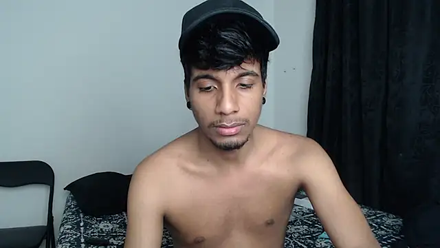 stevenosori online show from October 31, 4:09 am