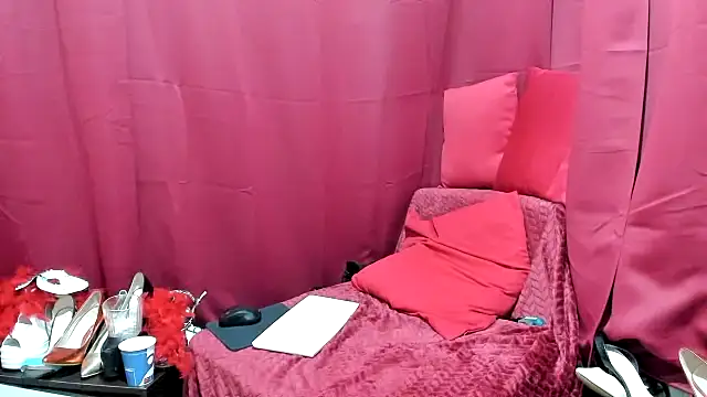 jessystarr online show from February 14, 3:12 pm