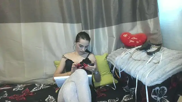 Snapshot of jessystarr chatting on November 7, 1:48 pm jessystarr online show from November 7, 1:48 pm