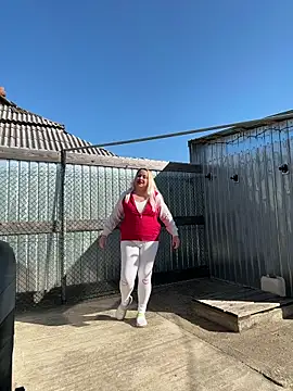 Snapshot of SabinaSweety chatting on March 4, 12:24 pm SabinaSweety online show from March 4, 12:24 pm