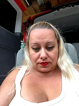 Snapshot of SabinaSweety chatting on September 24, 3:18 pm SabinaSweety online show from September 24, 3:18 pm