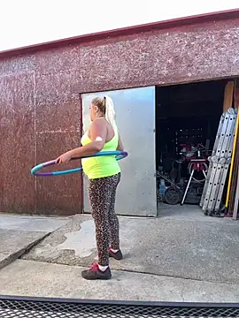 Snapshot of SabinaSweety chatting on March 8, 2:40 pm SabinaSweety online show from March 8, 2:40 pm