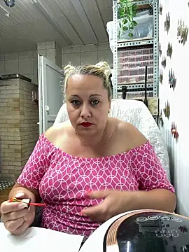 Snapshot of SabinaSweety chatting on May 18, 2:44 pm SabinaSweety online show from May 18, 2:44 pm