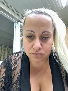 Snapshot of SabinaSweety chatting on September 26, 6:04 pm SabinaSweety online show from September 26, 6:04 pm