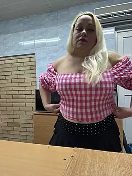 Snapshot of SabinaSweety chatting on February 27, 3:48 pm SabinaSweety online show from February 27, 3:48 pm