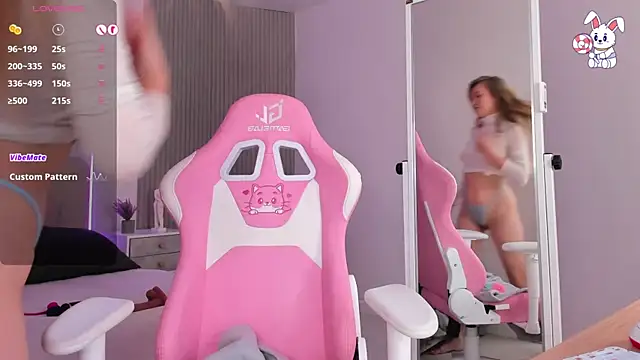 VirginChloe online show from December 5, 3:05 am