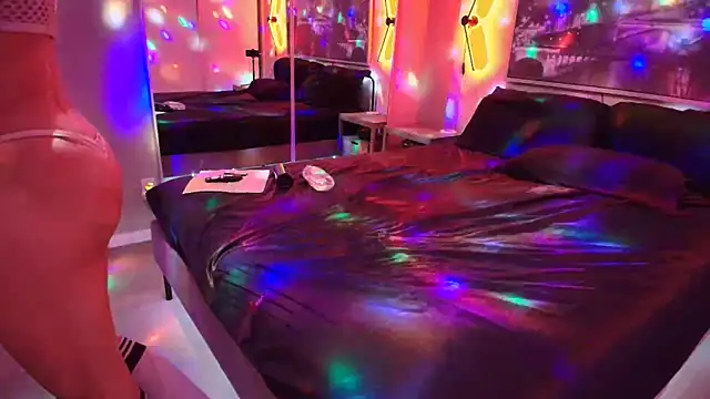 MikyFoxx online show from March 27, 5:38 am