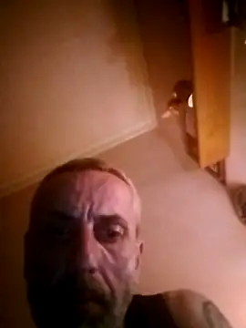 Snapshot of Justinont chatting on March 4, 5:59 am Justinont online show from March 4, 5:59 am