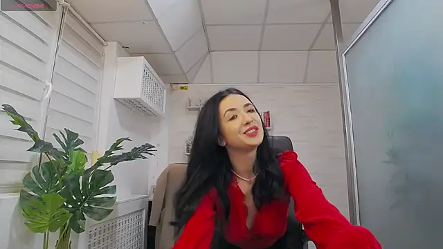 GlamKate online show from February 12, 7:34 am