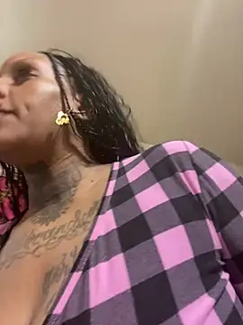 MzParker online show from April 8, 1:45 pm