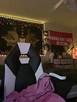 MzParker online show from March 17, 2:34 pm