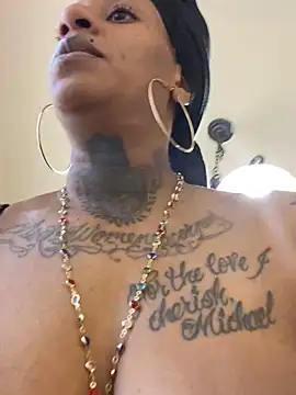 MzParker online show from February 11, 4:29 pm