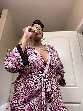 MzParker online show from January 13, 2:21 pm