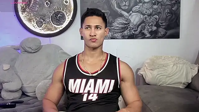 BenjaminCooperk online show from April 11, 6:10 am