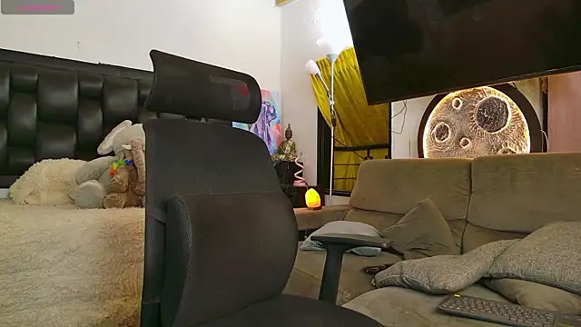 BenjaminCooperk online show from May 25, 9:52 am