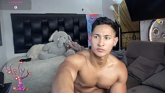 BenjaminCooperk online show from May 30, 10:04 pm