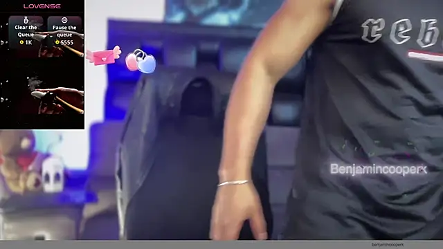 BenjaminCooperk online show from November 2, 10:15 pm