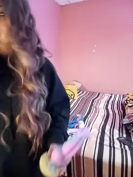 HorneyKitten online show from December 3, 8:58 am