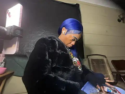 Snapshot of AlexaTheSlut chatting on December 18, 4:28 am AlexaTheSlut online show from December 18, 4:28 am