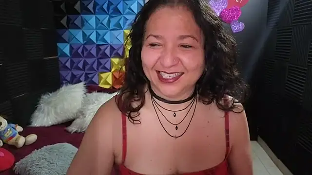 katifoxx online show from March 12, 2:10 pm