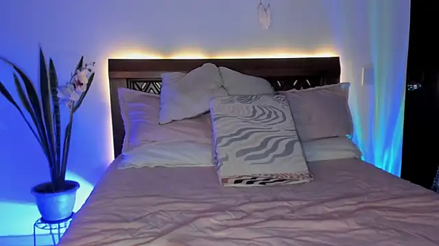 Ariella tits online show from May 2, 8:14 pm