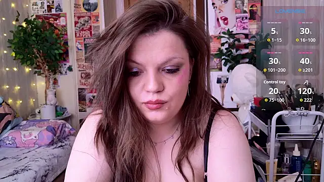 cutewhip online show from May 9, 3:37 pm