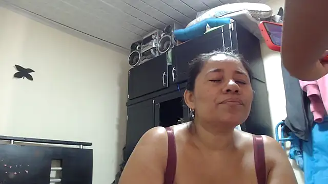 adrixxx38 online show from April 30, 6:37 pm