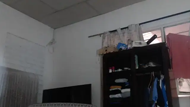 adrixxx38 online show from February 24, 10:43 pm