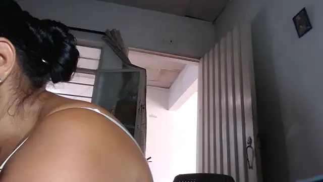 adrixxx38 online show from November 15, 7:18 pm