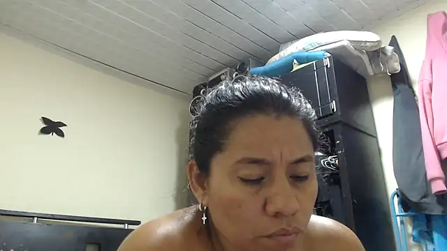 adrixxx38 online show from May 15, 7:50 am