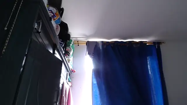 adrixxx38 online show from April 3, 7:42 pm