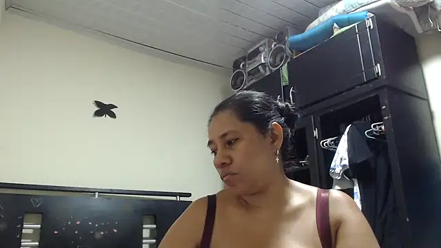 adrixxx38 online show from May 4, 6:27 am