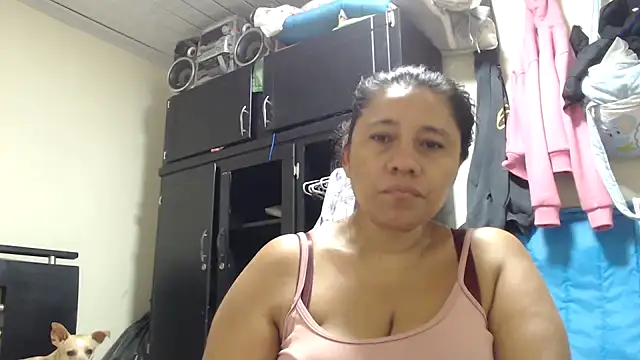 adrixxx38 online show from April 6, 5:30 am