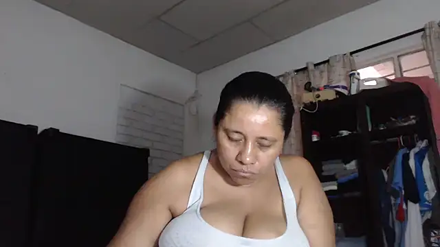 adrixxx38 online show from February 17, 10:18 pm