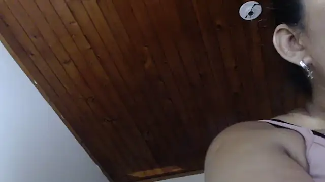 Snapshot of adrixxx38 chatting on July 16, 9:34 pm adrixxx38 online show from July 16, 9:34 pm