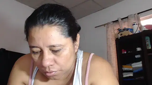 adrixxx38 online show from February 14, 6:08 pm