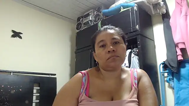 adrixxx38 online show from April 29, 3:54 am