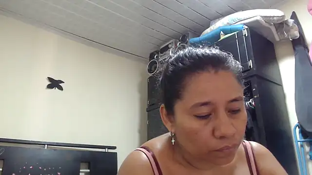 adrixxx38 online show from May 10, 5:37 pm