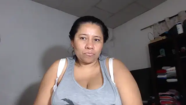 adrixxx38 online show from January 16, 11:42 pm