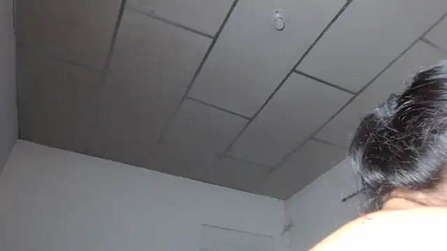 adrixxx38 online show from November 24, 2:00 am