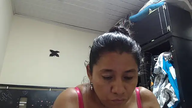 adrixxx38 online show from June 3, 7:18 pm