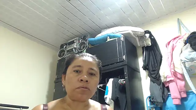 adrixxx38 online show from April 17, 8:11 pm