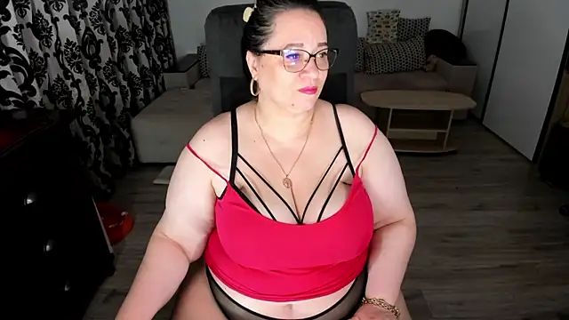 Charlotte Diamonds online show from May 16, 7:46 pm