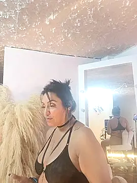 zullyxhot online show from November 7, 9:41 pm