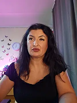 Hotangel75 online show from November 3, 9:35 am