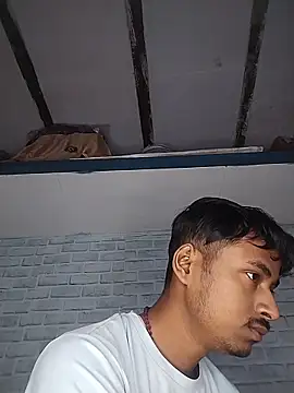 Snapshot of sujanmanda chatting on December 3, 4:24 am sujanmanda online show from December 3, 4:24 am