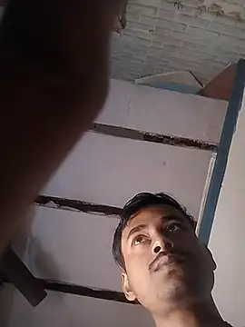 Snapshot of sujanmanda chatting on December 2, 4:03 am sujanmanda online show from December 2, 4:03 am