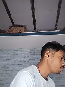 Snapshot of sujanmanda chatting on December 4, 4:11 am sujanmanda online show from December 4, 4:11 am