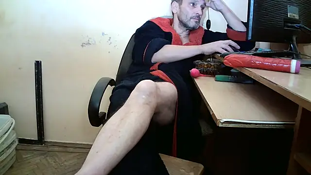 Snapshot of dundyFocus chatting on October 22, 2:16 pm dundyFocus online show from October 22, 2:16 pm